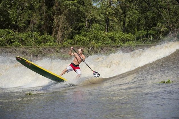 river-wheelie-Marcelo-MaragniRed-Bull-Content-Pool
